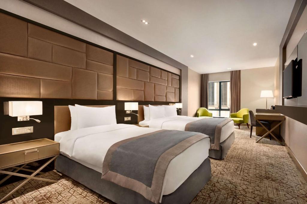 Wyndham Grand Tbilisi-1